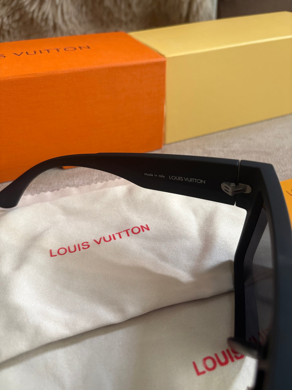 Louis Vuitton Cyclone Sunglasses Matte black