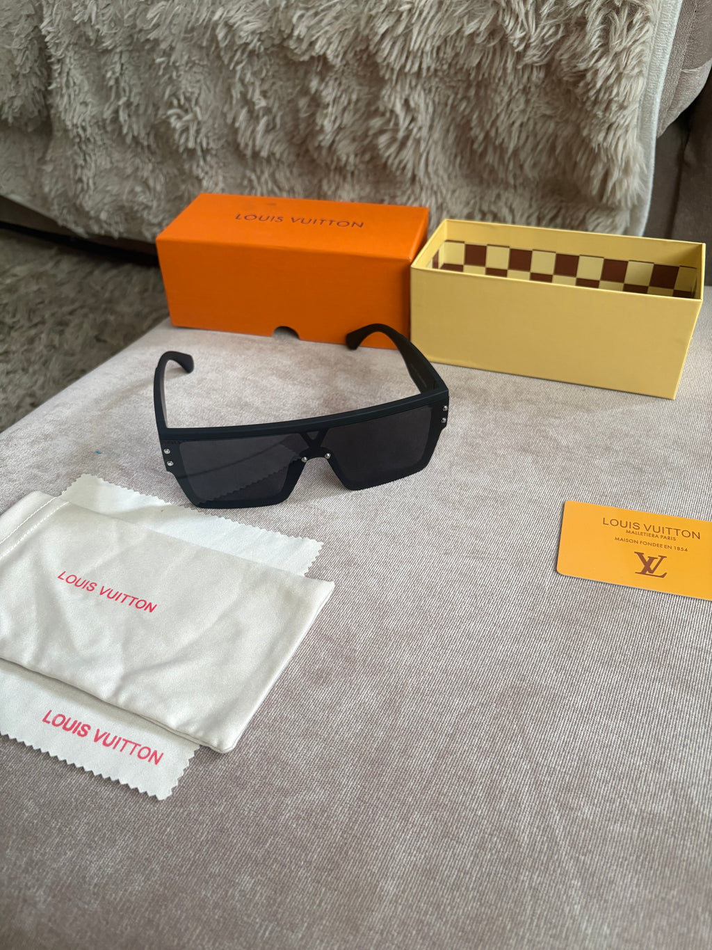 Louis Vuitton Cyclone Sunglasses Matte black