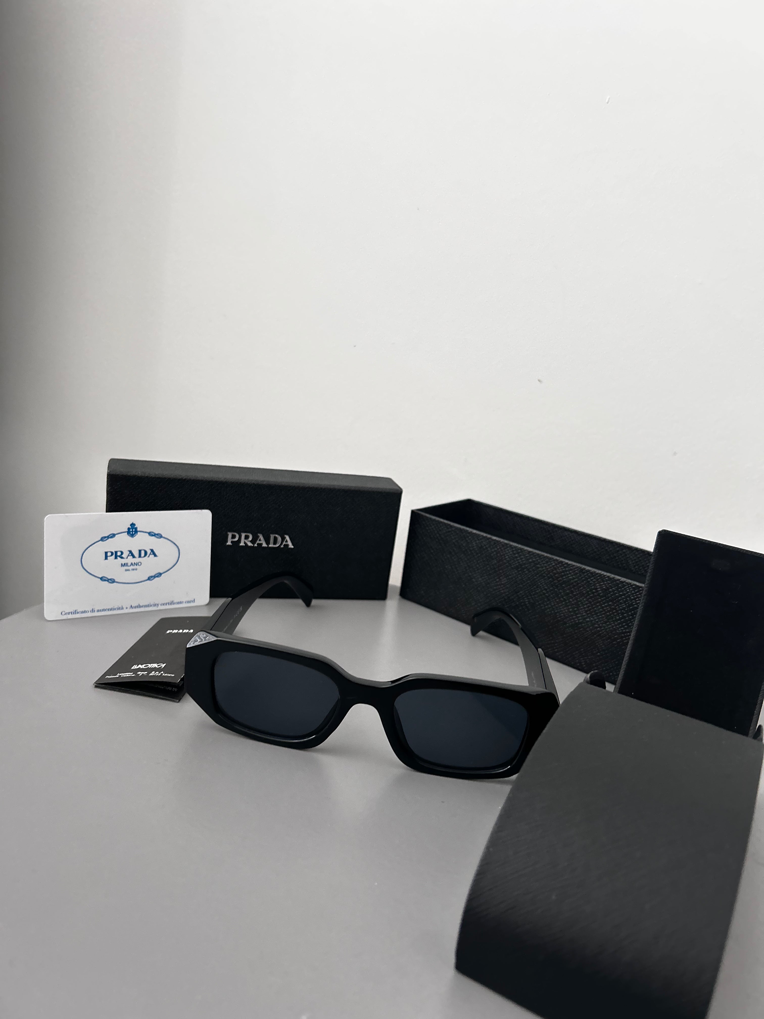 PRADA UNISEX SUNGLASSES